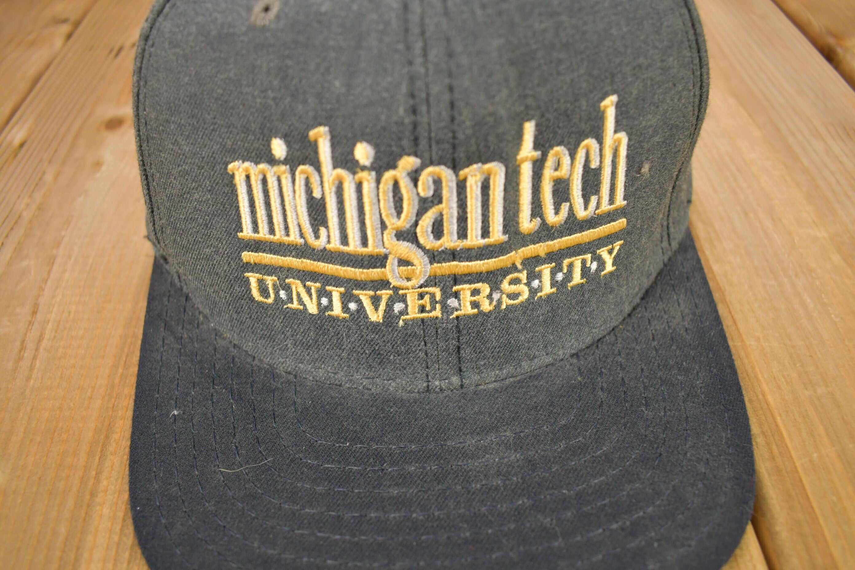 Vintage 1990s Michigan Tech University Collegiate Snap Back Hat