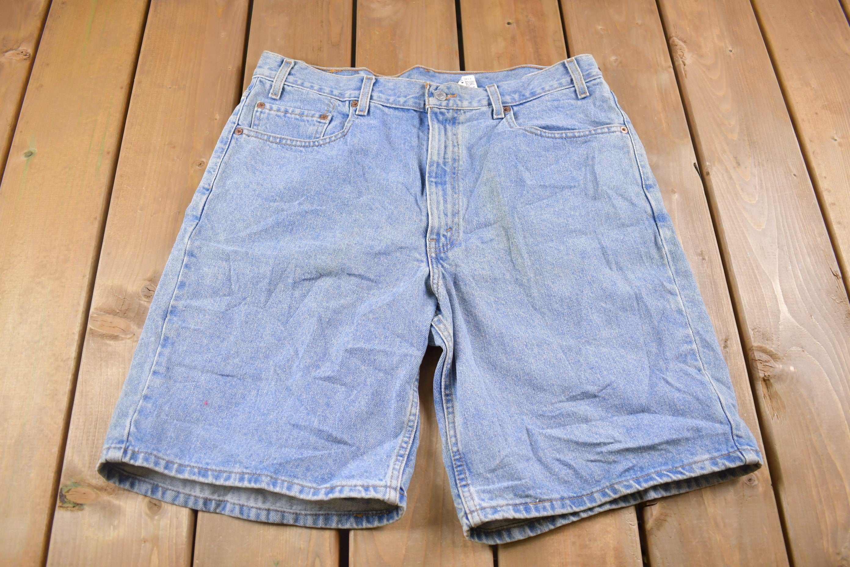 Vintage 1990s Levi's 550 Red Tab Jean Shorts 34 x 9