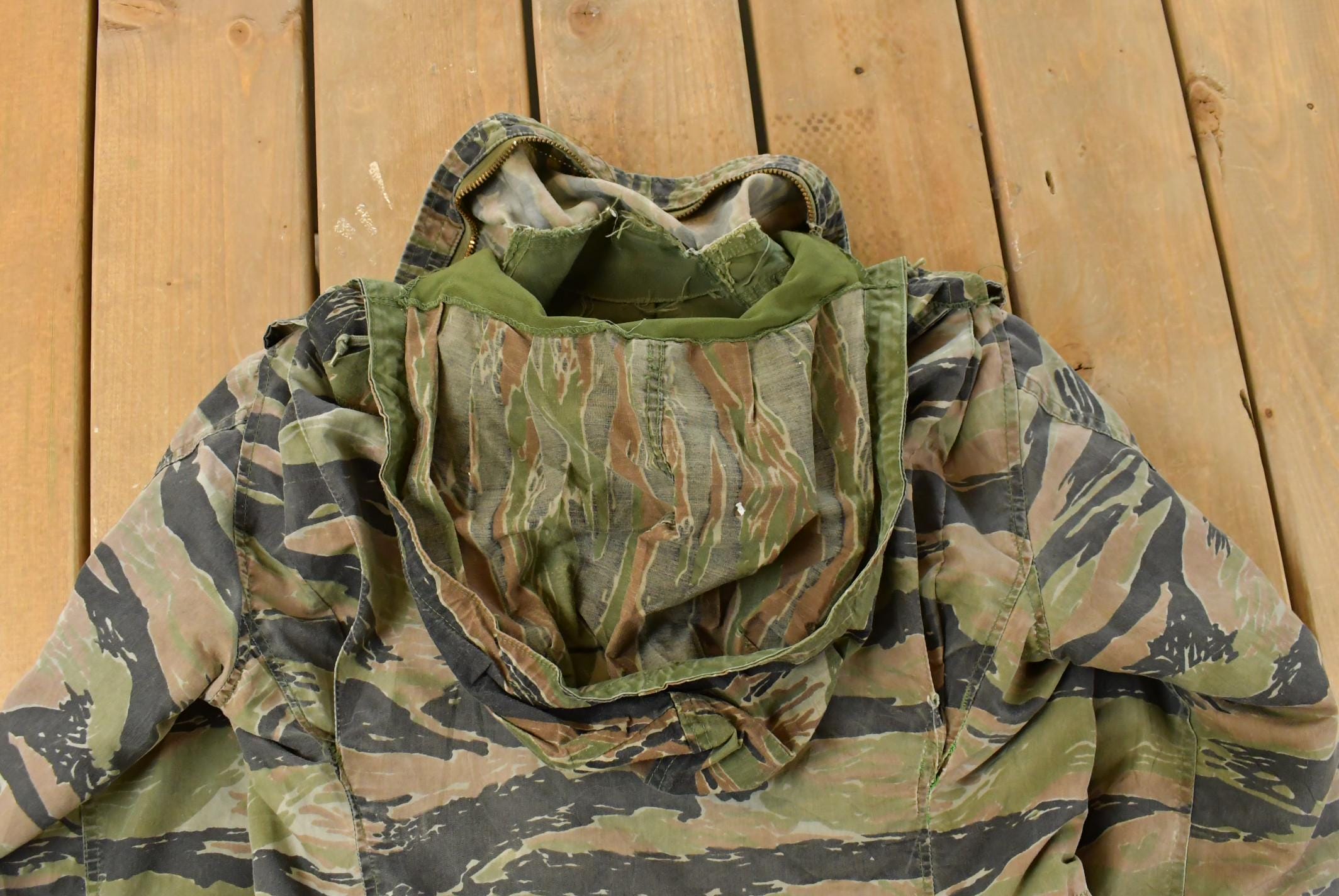 Vintage 1980s Tiger Camo Military Jacket Men's Small