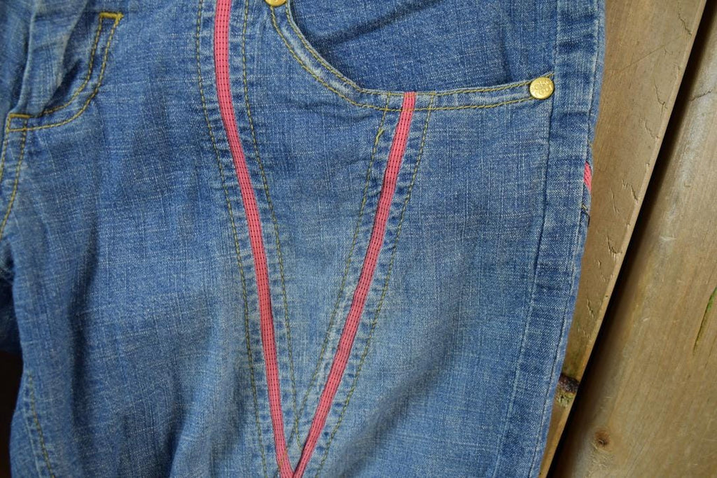 Vintage 2000s Echo Red Pink Embroidered Low Waisted Women's Denim Jeans Size 28 x 32