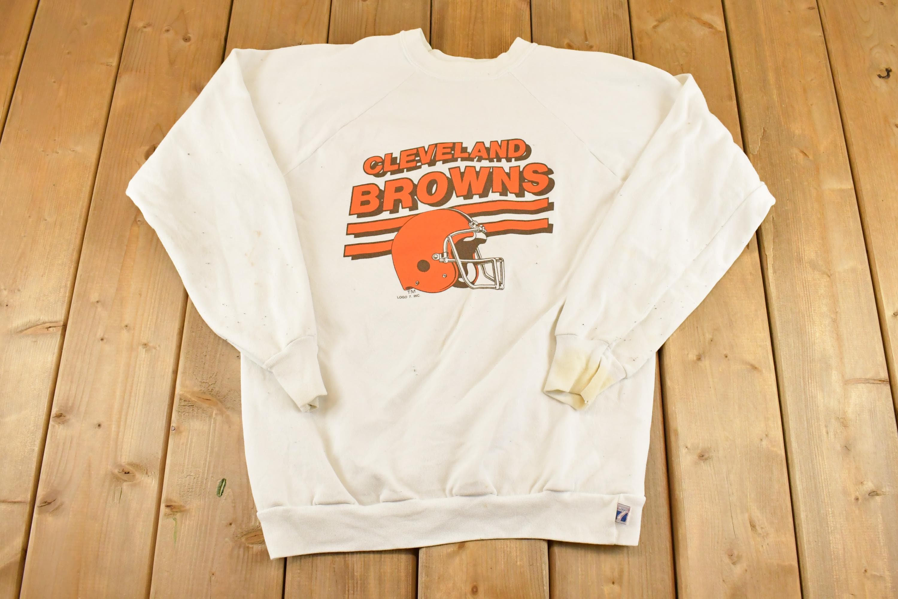 Vintage 1990s Logo 7 Cleveland Browns Crewneck Sweatshirt Men's M / 90s NFL Football / Sportswear / Gridiron / Super Bowl