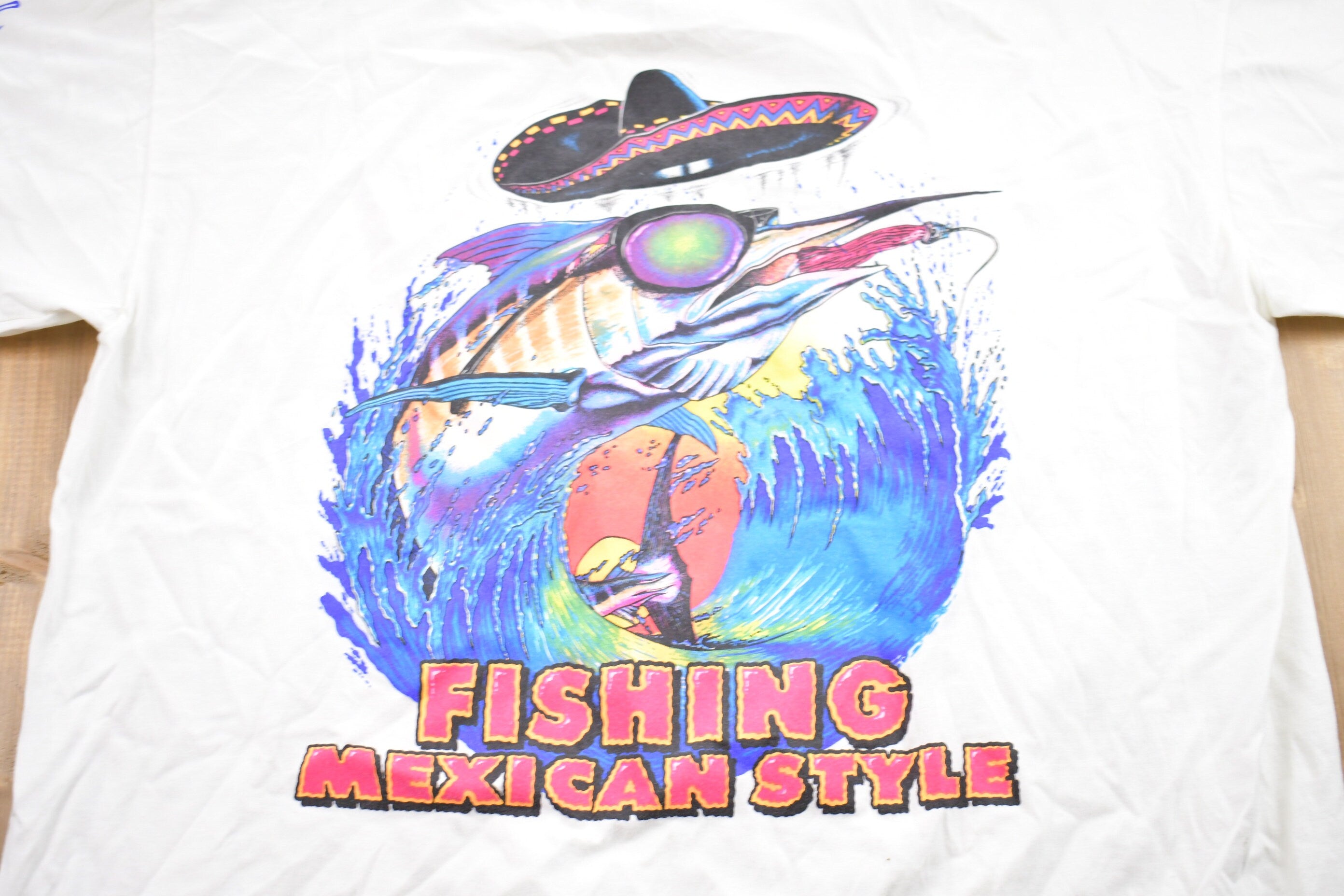 Vintage 1990s Acapulco Fishing Mexican Style Graphic T-Shirt