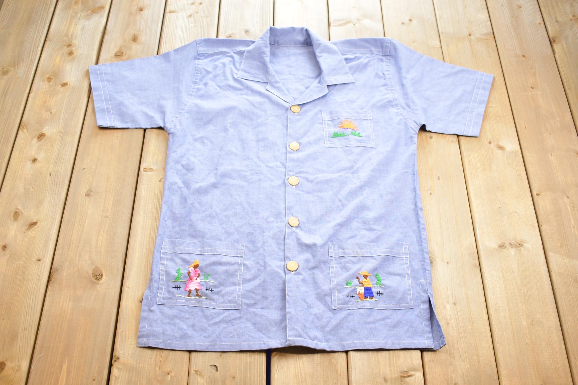 Vintage 1990s Farmers Scenic Short Sleeved Casual Button Up Shirt