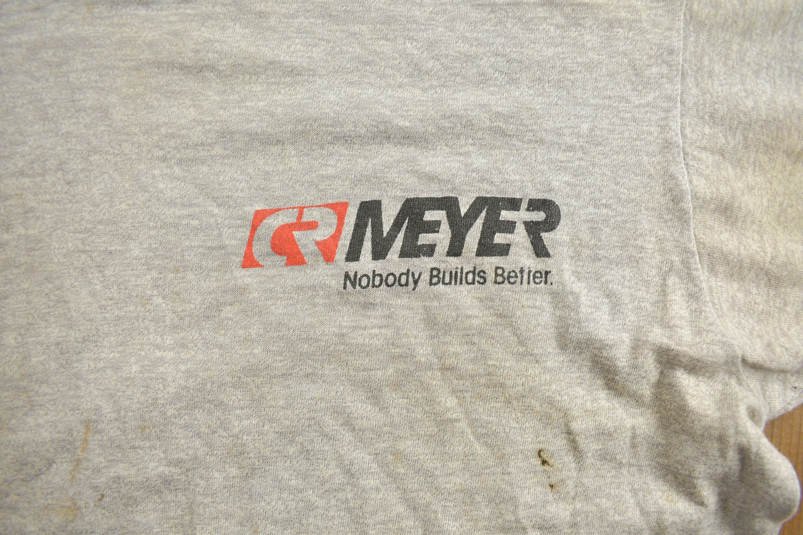 Vintage 1990s Nobody Builds Better Graphic T Shirt