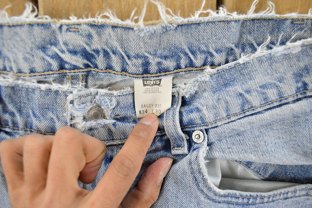 Vintage 1990s Levi's Distressed Relaxed Fit Denim Jeans Men's 32 x 29