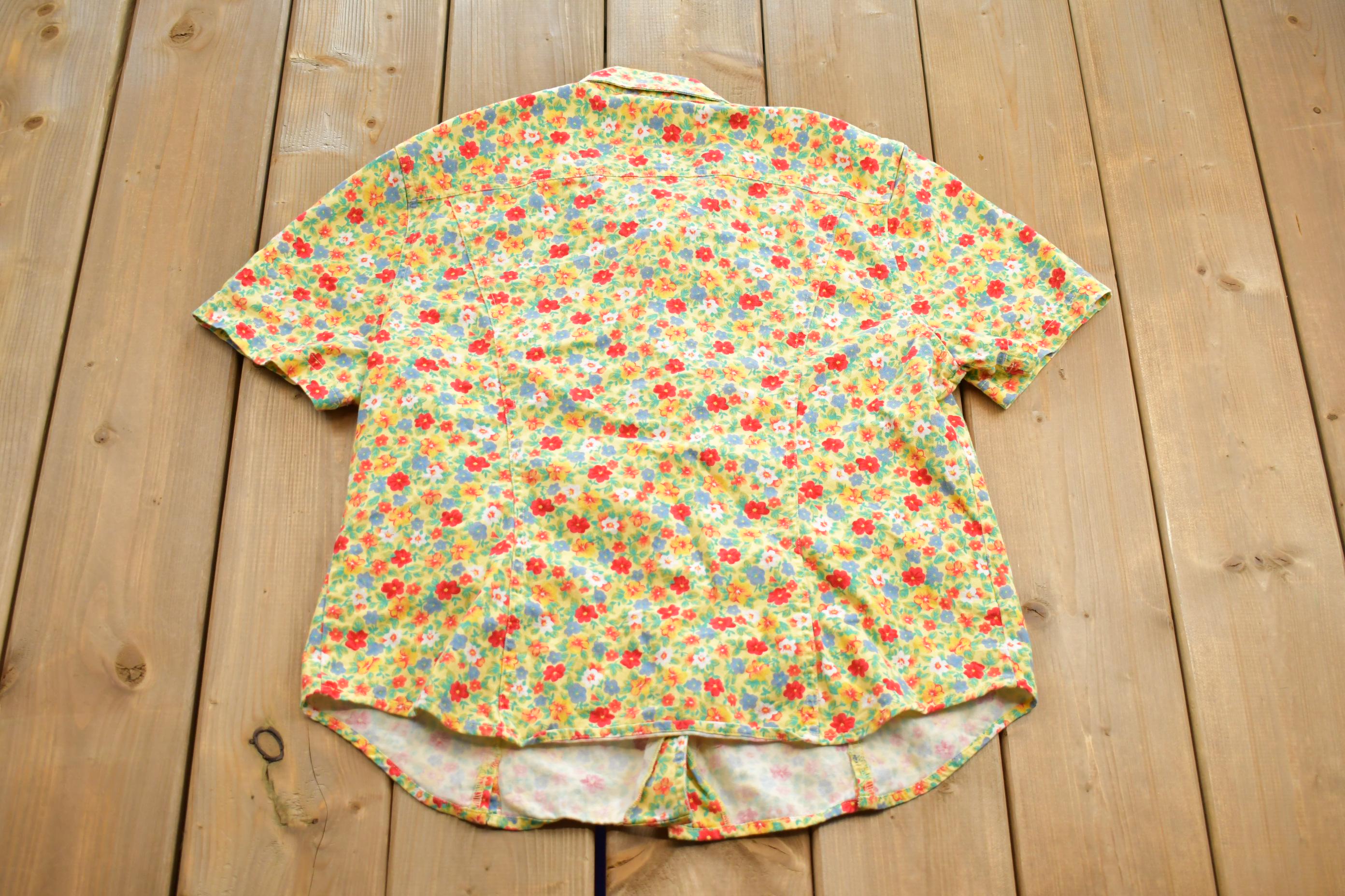 Vintage 1990s Susan Bristol Casuals Floral Casual Short Sleeve Button Up