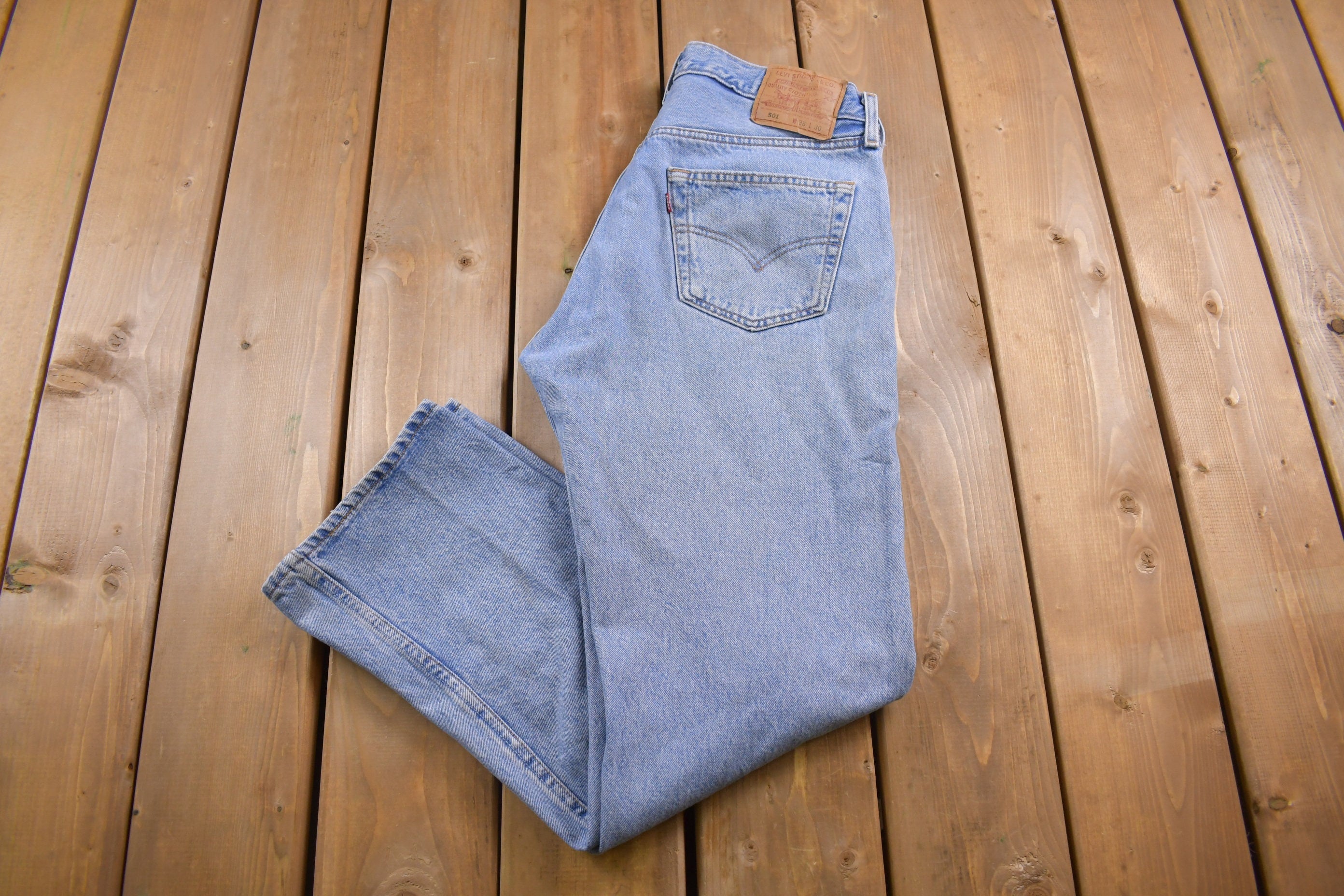 Vintage 1990s Levi's 501 Red Tab Jeans Size 34 x 29