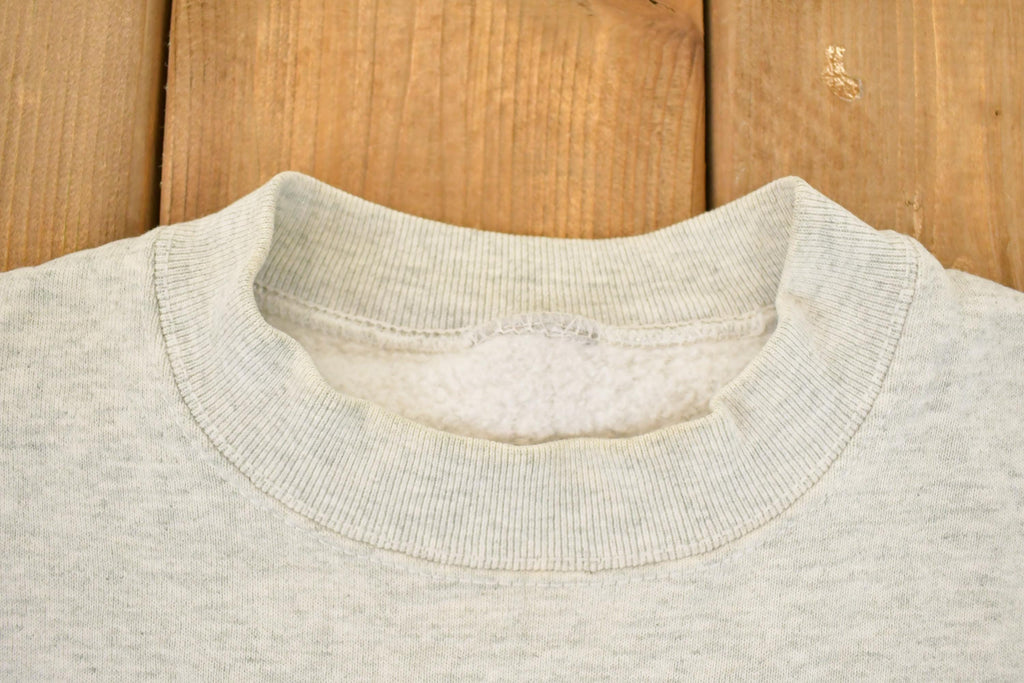 Vintage 1990s Minnesota Floral Embroidered Crewneck Sweatshirt Men's L