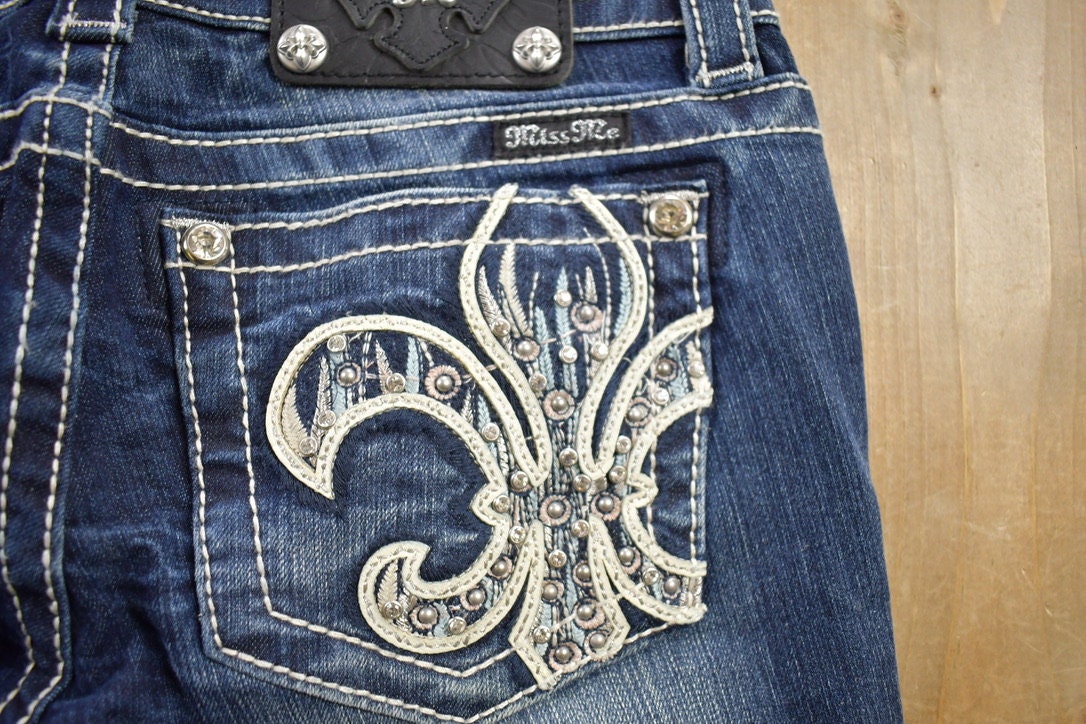 Vintage Y2K Miss Me Bedazzled Low Rise Jeans Size 26x31