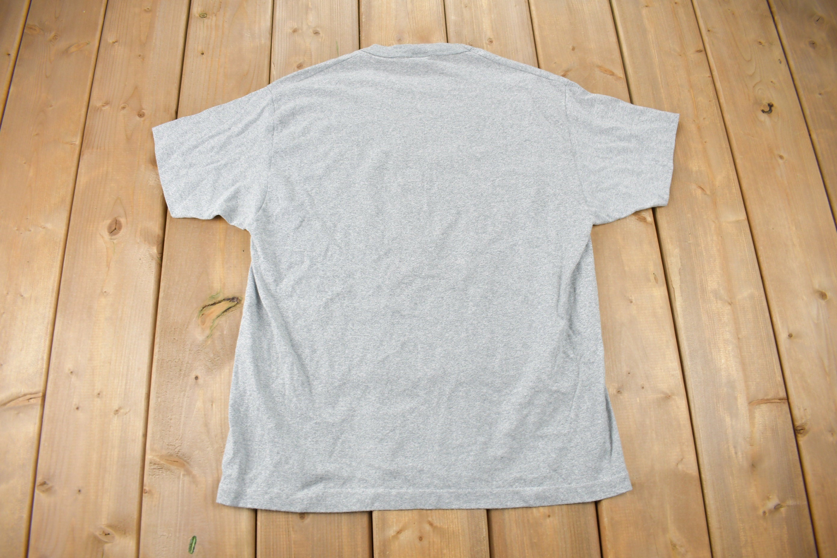Vintage 1987 Minnesota Twins MLB World Champions Graphic T-Shirt