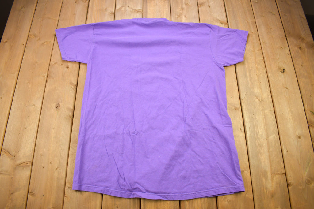 Vintage 1990s Winnie The Pooh "Friends are For Leaning" T-Shirt
