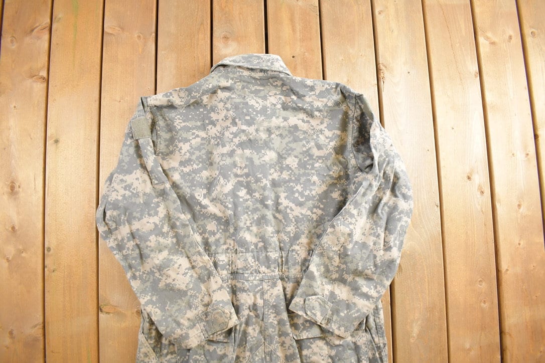 Vintage 1990s Universal Camouflage Jumpsuit Size 34x29