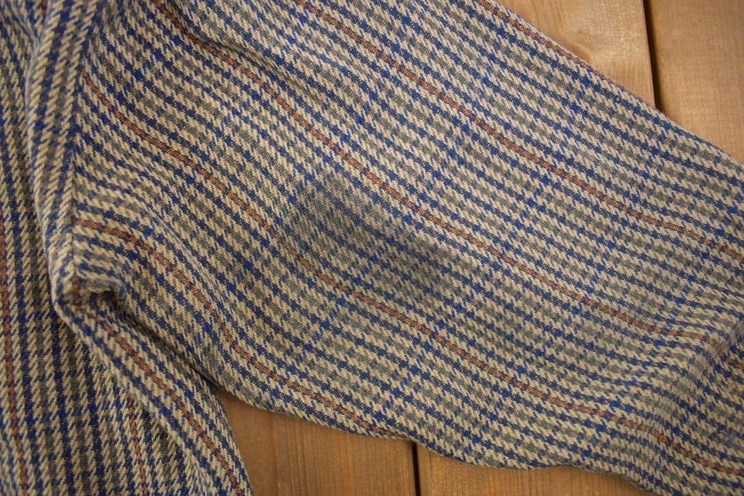 Vintage 1990s Atlantic Traders Plaid Flannel Button Up Shirt