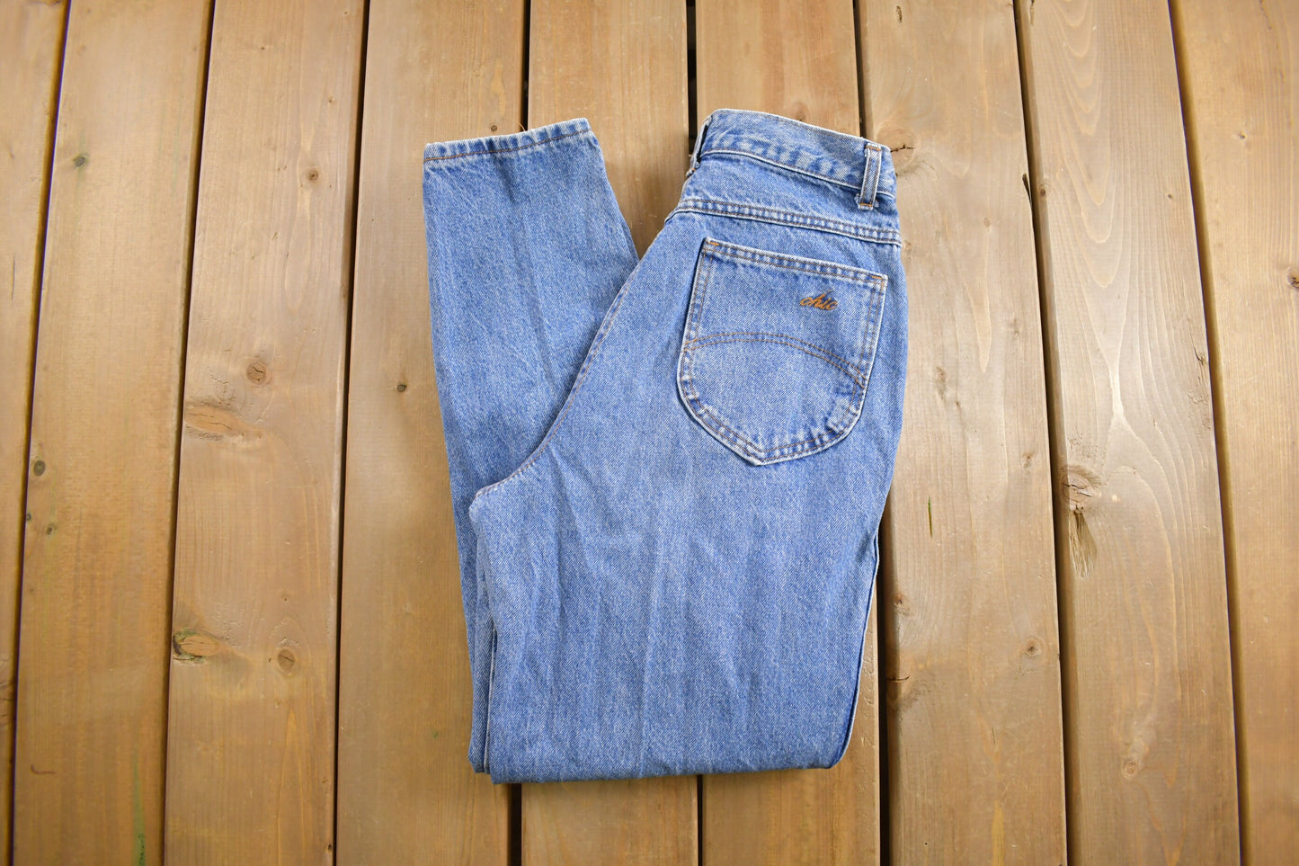 Vintage 1980's Chic Blue Jeans 27 x 28.5 / American Vintage / Streetwear Fashion / Vintage Pants / Made in USA / Tapered