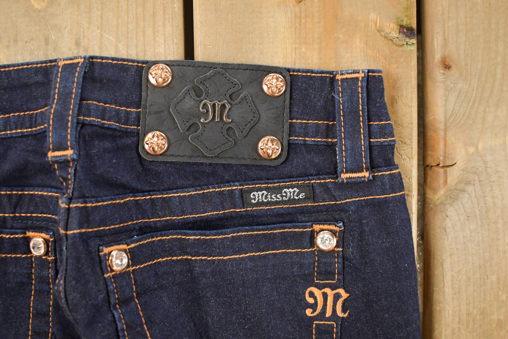 Vintage Deadstock Y2K Miss Me Bedazzled Low Rise Jeans Women's Size 26x31 / Boot Cut Jeans / 2000's Embroidered Contrast Stitched Denim