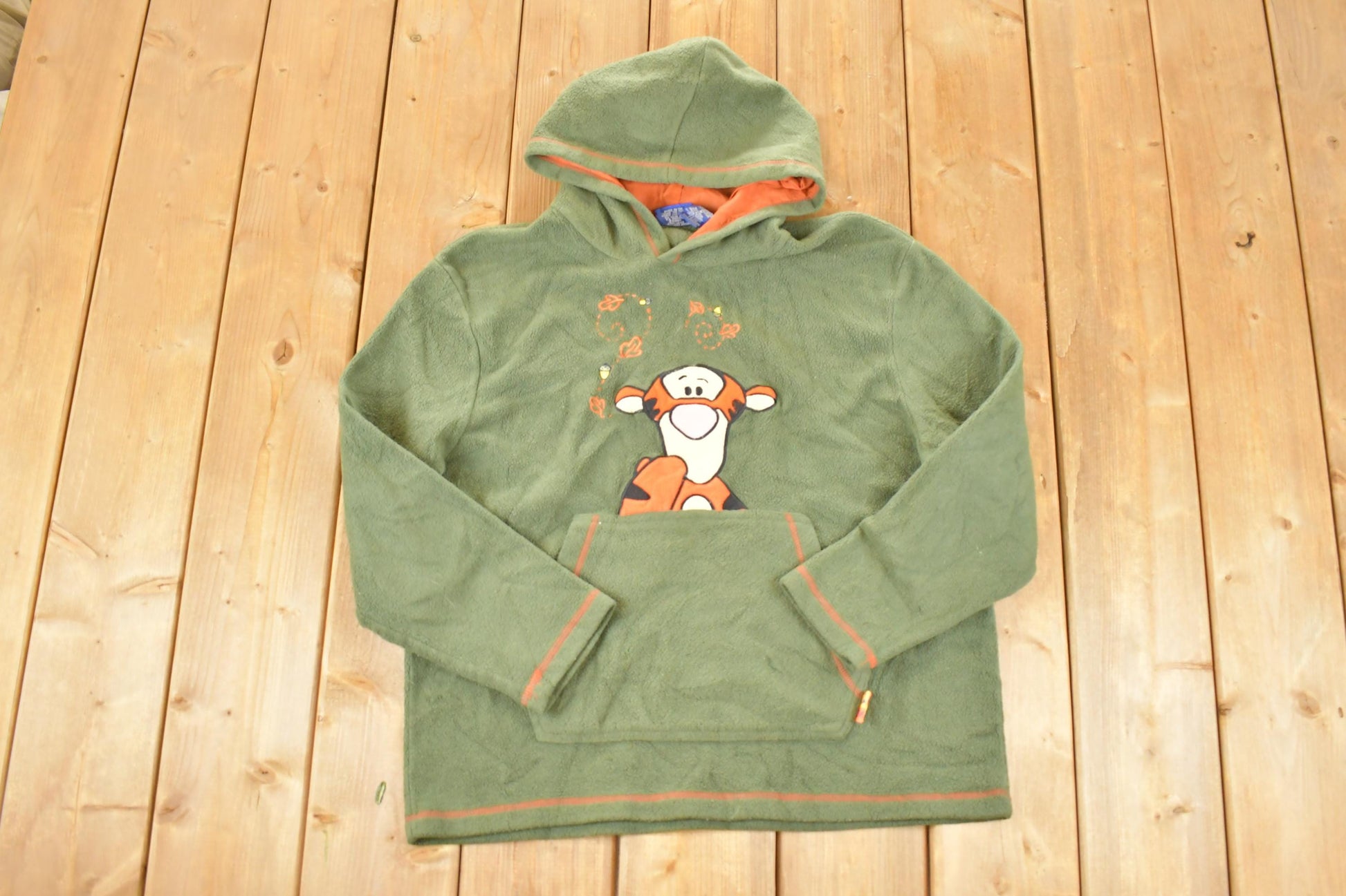 Vintage 1990s Disney Tigger Pooh Bear Fleece Hoodie Sweater Mens M / 90s Winter Sweatshirt / Fleece Disney