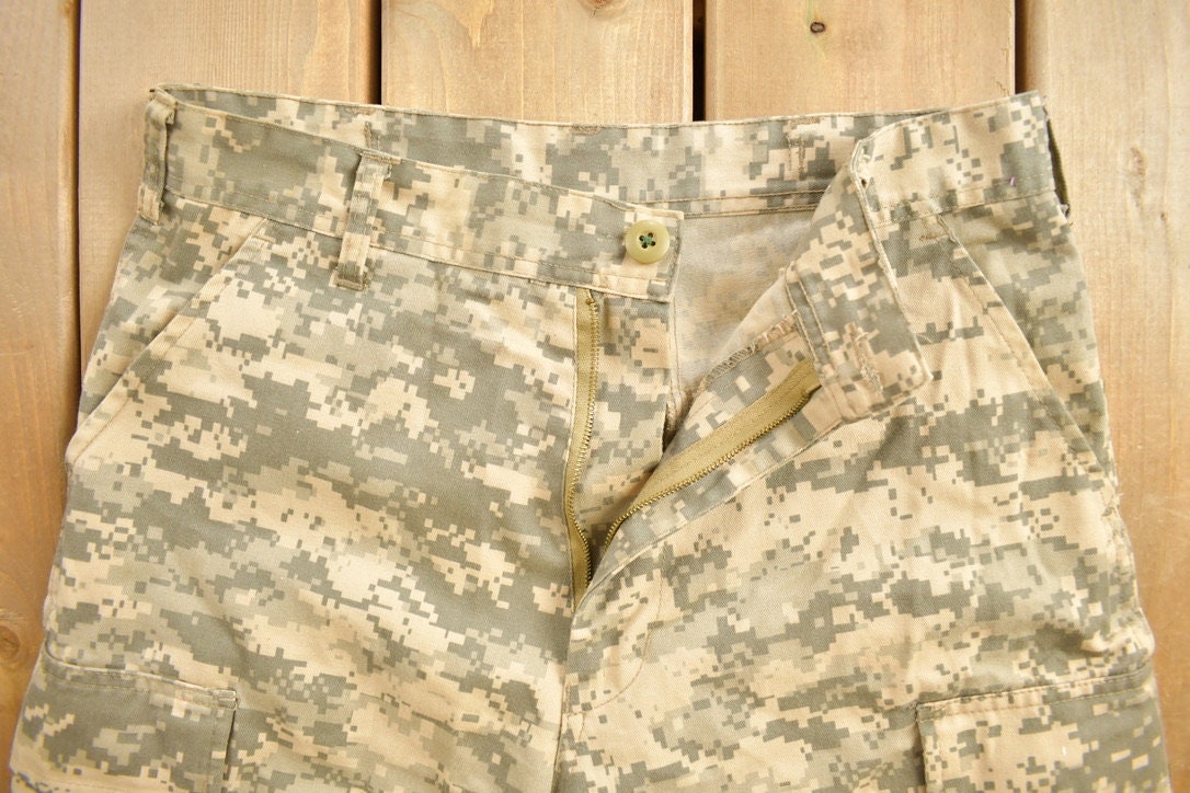 Vintage 1990s Military Digital Camouflage Cargo Pants Size 27 x 30 / Streetwear / Army Pants / Vintage Cargos / Digi Camo / Tactical Pants