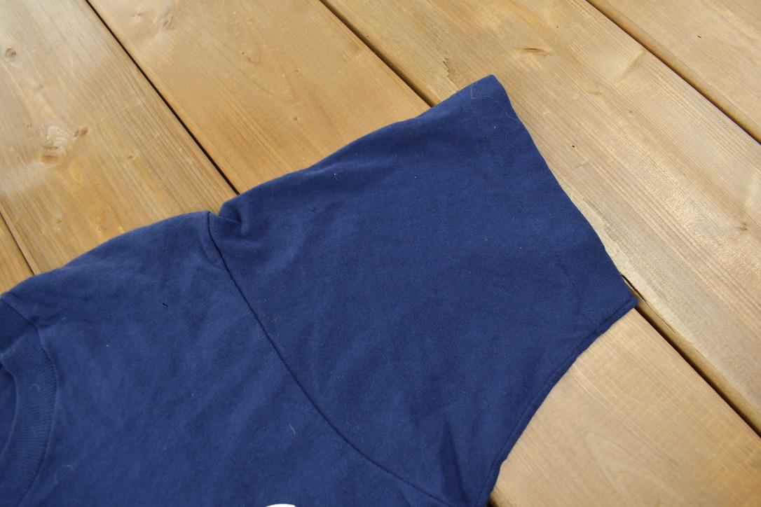 Vintage 1990s Paris Sorbonne Graphic T Shirt