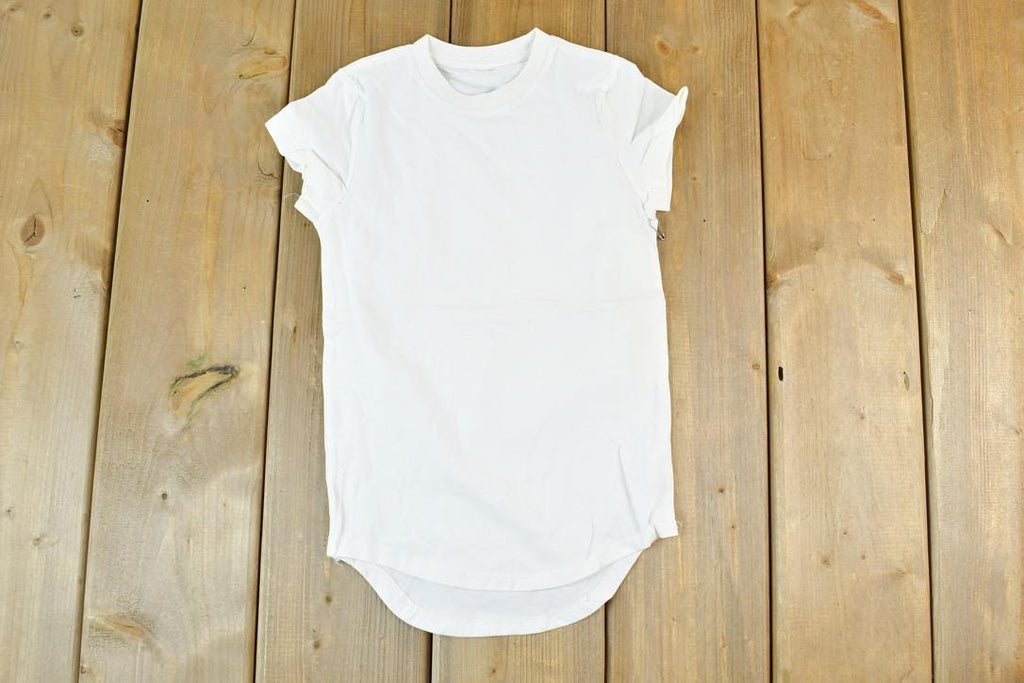Women Vintage Vigoss Y2K Blank White T-Shirt Vigoss Grunge Skull Print / Contrast Stitch / Internet Famous Clothing / Over Dyed