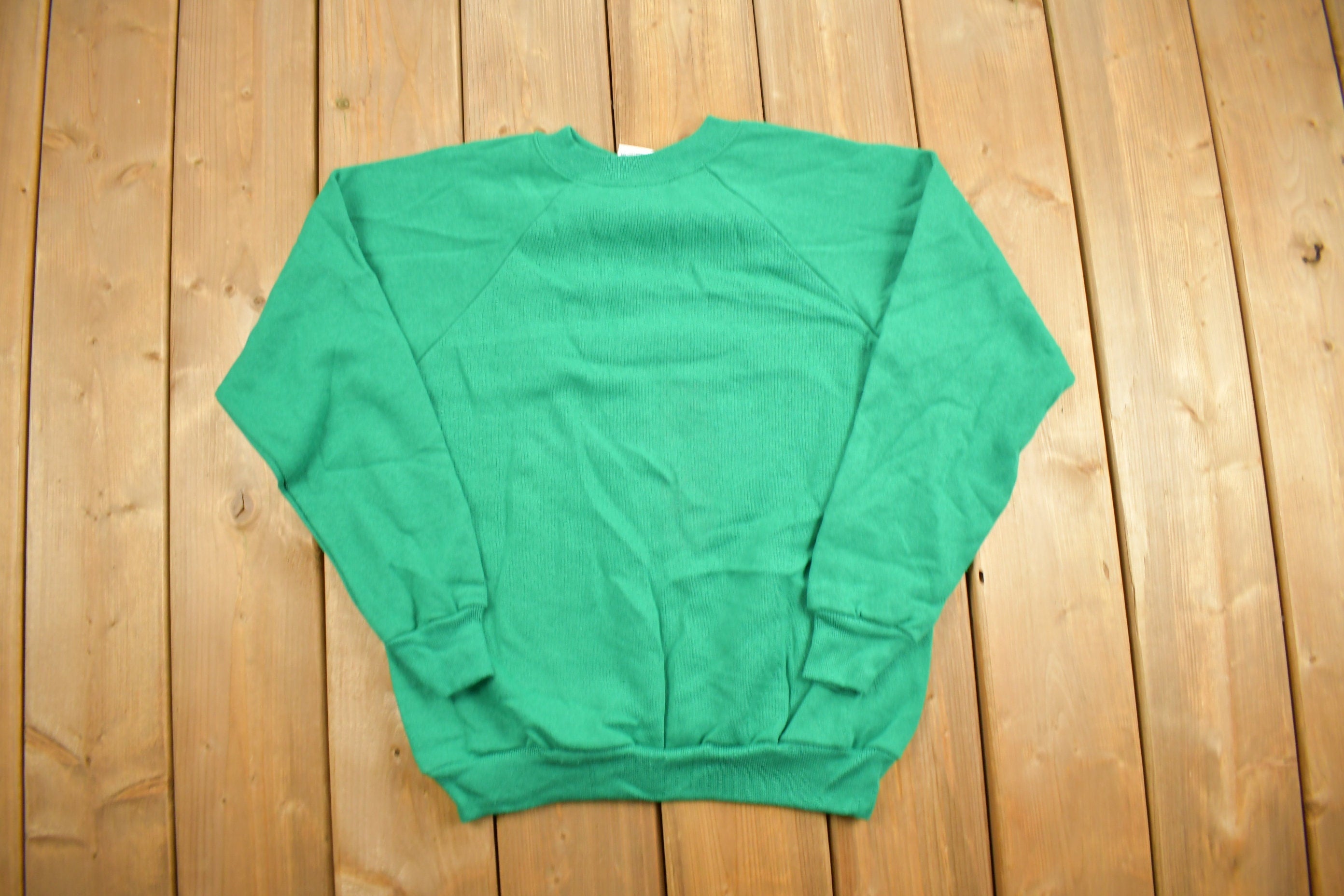 Vintage 1990s Hanes HerWay Blank Green Crewneck Sweatshirt