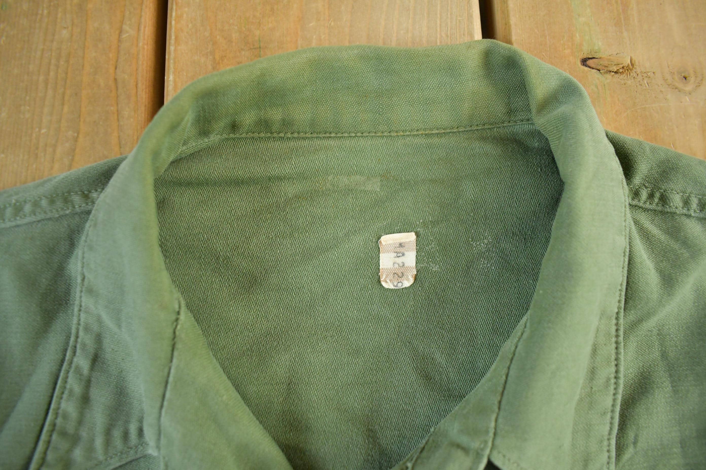 Vintage 1960s OG-107 Military Sateen Shirt Men's Large