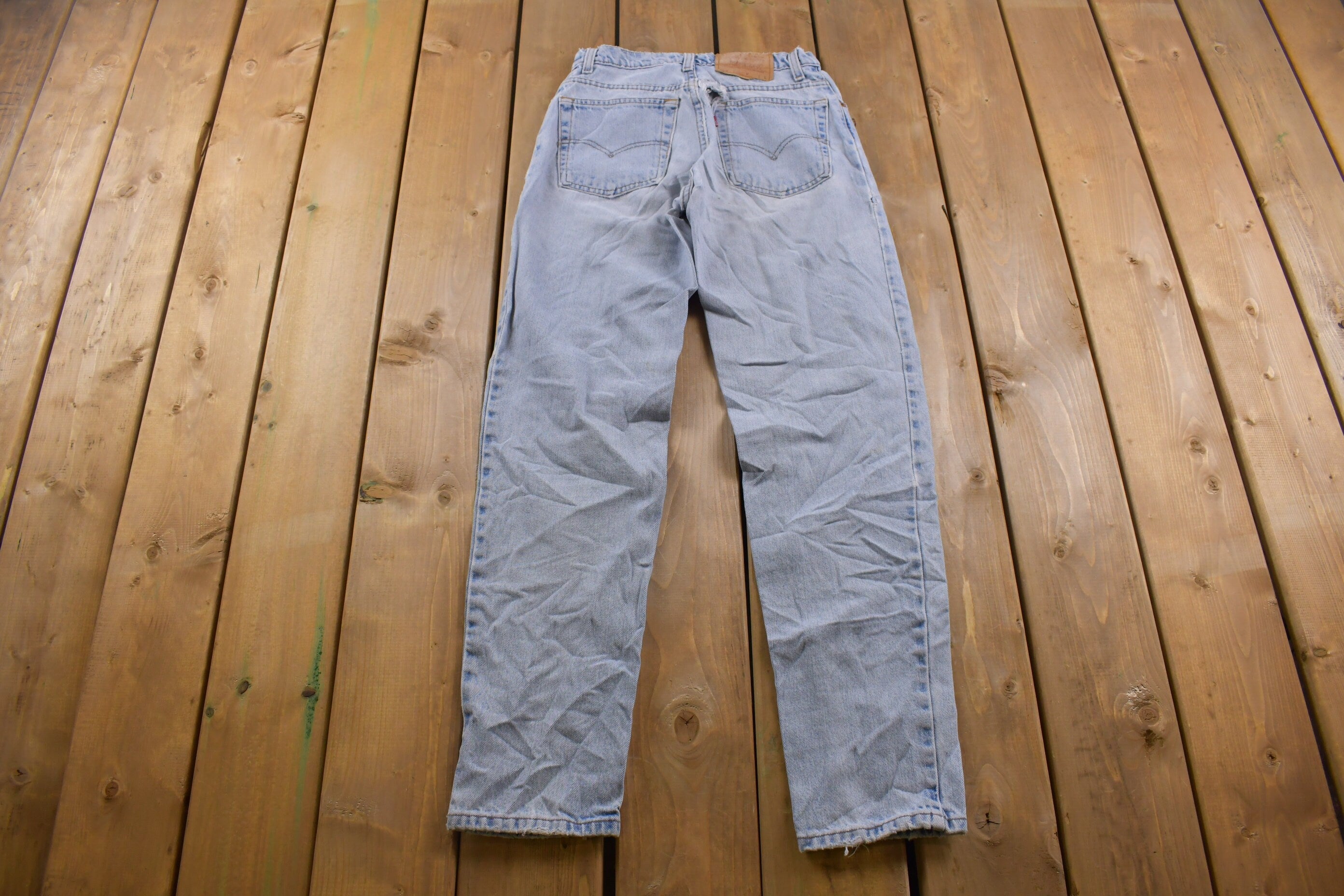 Vintage 1990s Levi's 550 Red Tab Distressed Jeans Size 26 x 32