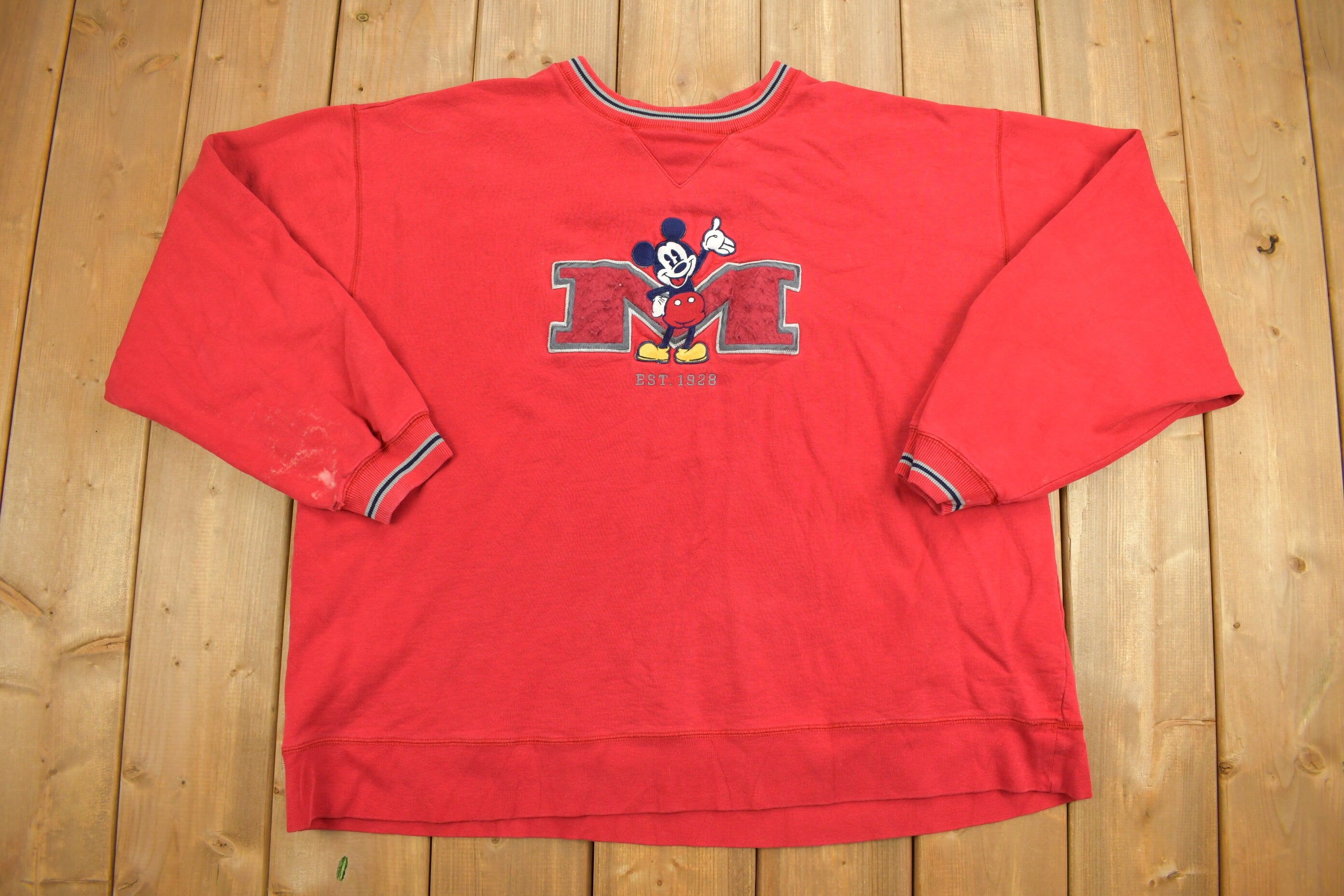 Vintage 1990s Mickey Mouse Disney Embroidered Crewneck