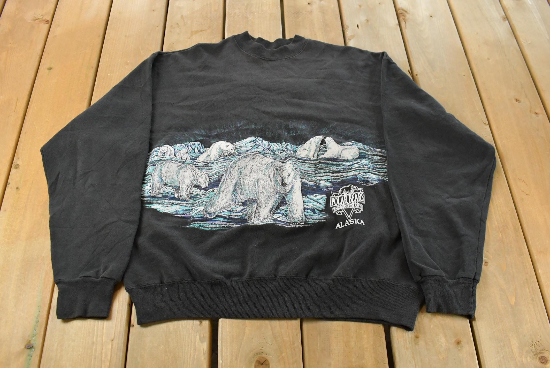 Vintage 1990s Alaska Polar Bears Graphic Print AOP Crewneck Sweatshirt Mens L