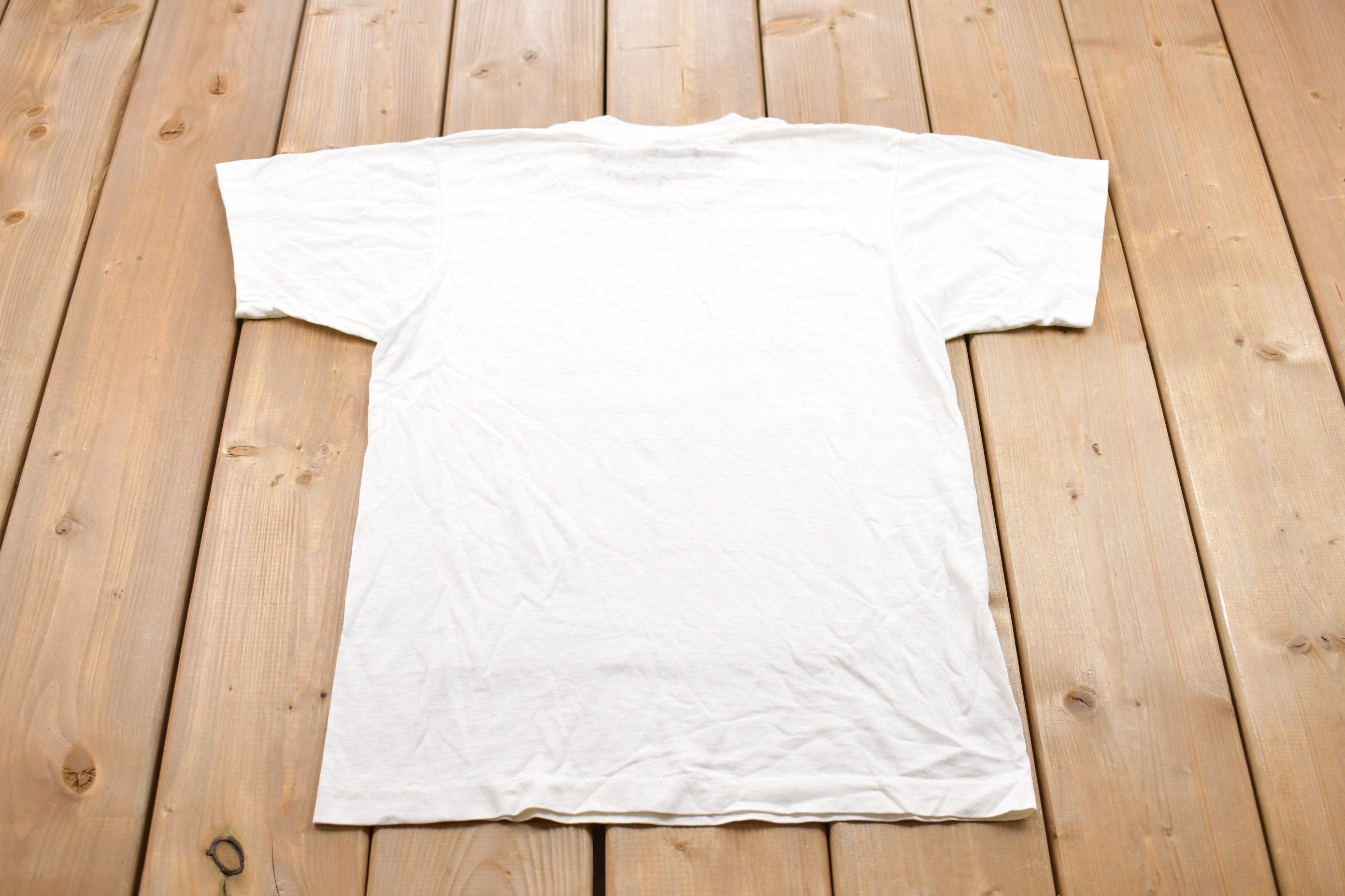 Vintage 1990s River Of Fun & Games The Mississippi Graphic T-Shirt