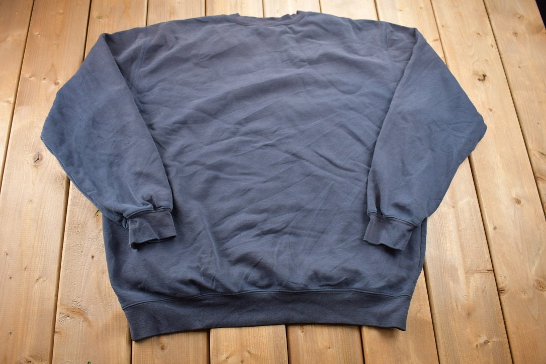 Vintage Y2K Carhartt Navy Distressed Crewneck Sweatshirt