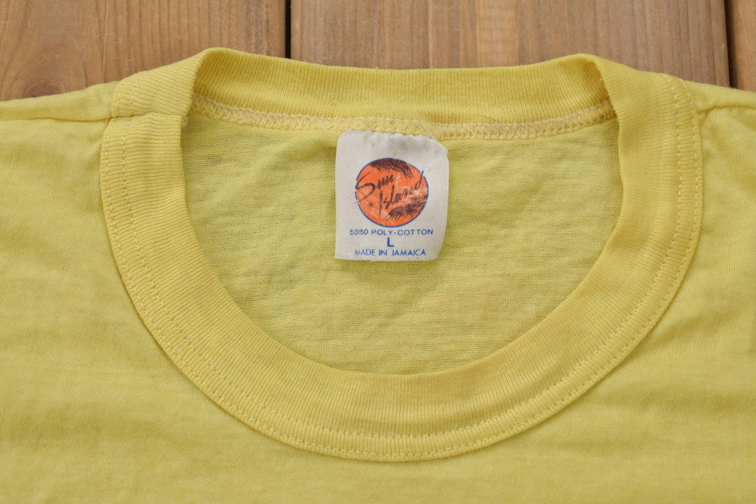 Vintage 1980s Jamaica Sailing Souvenir T Shirt / Streetwear / Rare Vintage / Vacation Tee / Travel T Shirt / Made in Jamaica