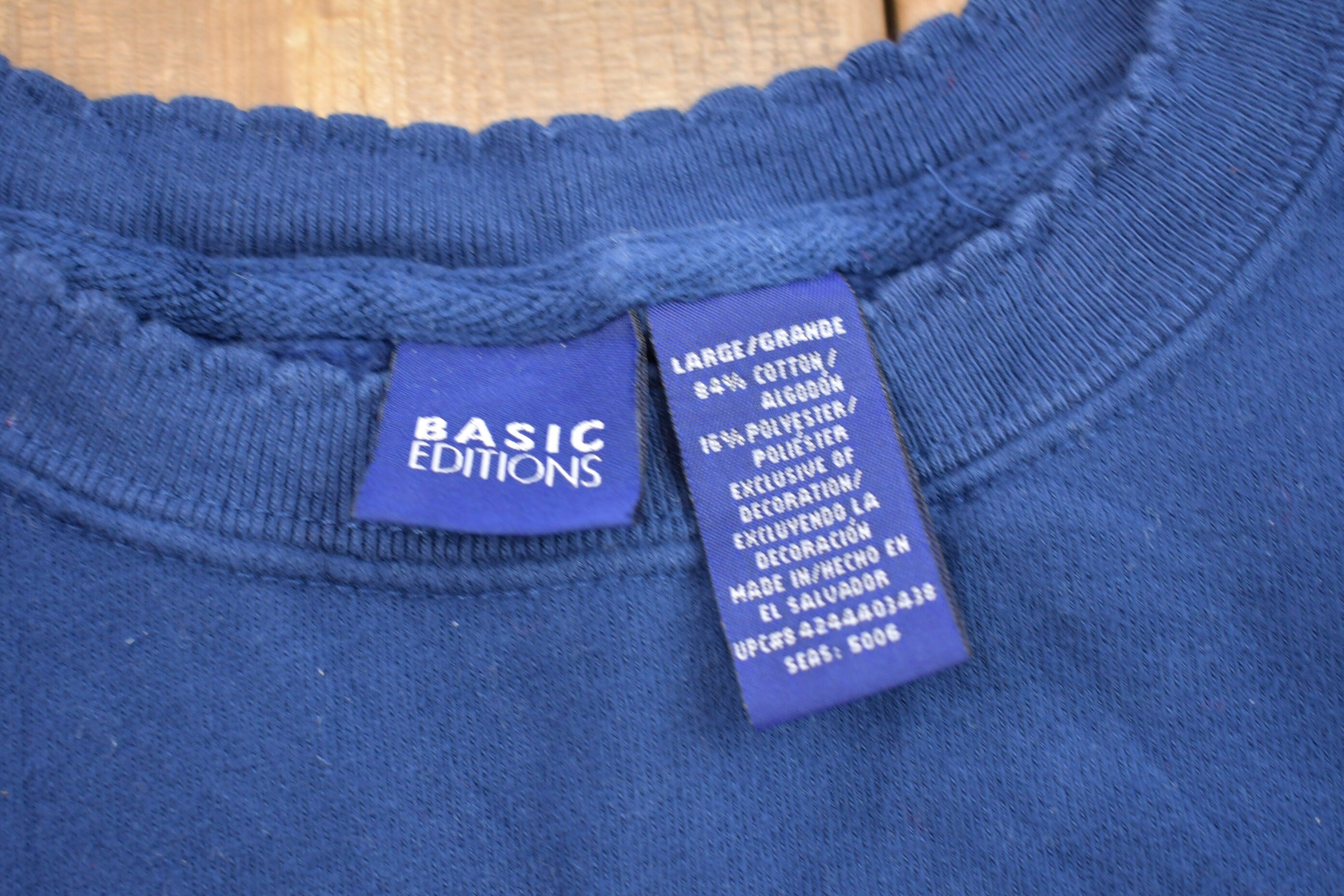 Vintage 1990s Heart Embroidered Crewneck