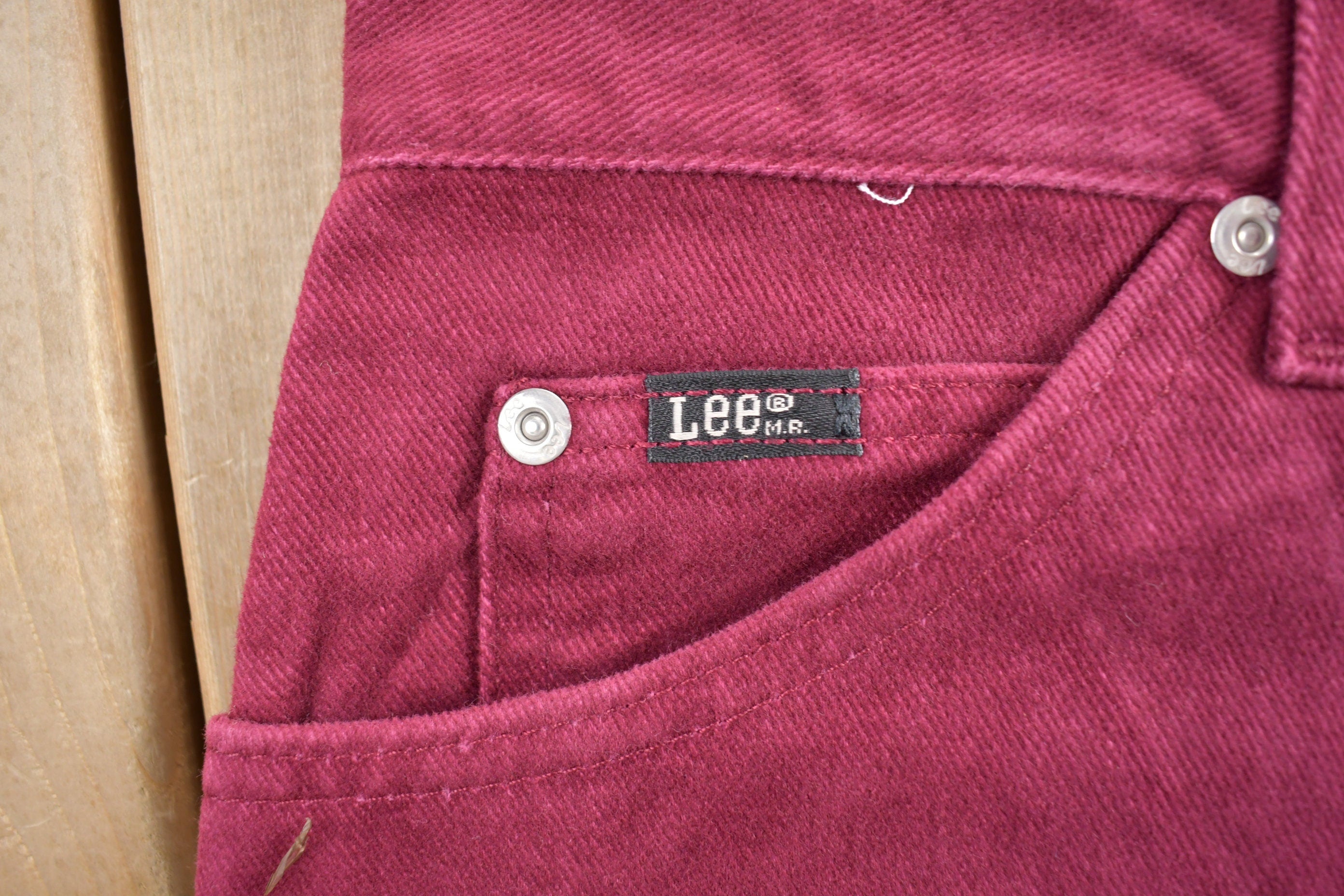 LEE Denim Regular Fit Deadstock Vintage 1980s Jeans Size 28 x 32 Burgundy