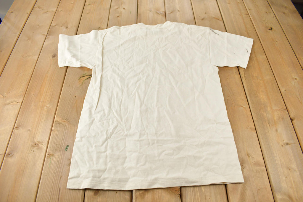 Vintage 1990s Sam Lu Wolf Graphic T Shirt Size Large