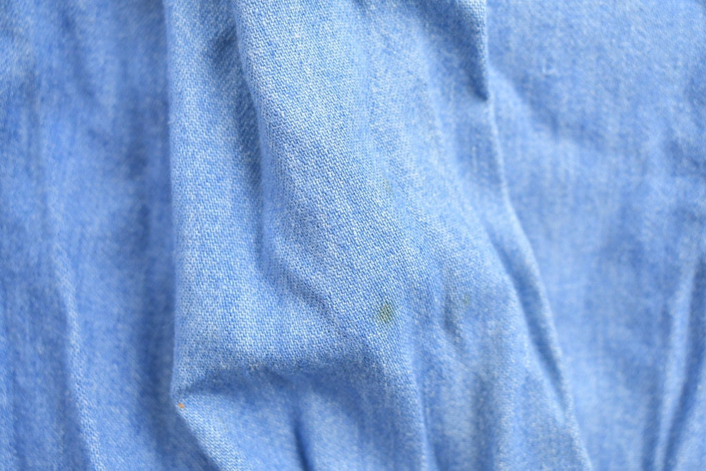 Vintage 1990s Lee Denim Button Up Shirt / 1990s Button Up / Vintage Jean Shirt / Basic Button Up / Lee Vintage / Lee Denim Button Up / 90s