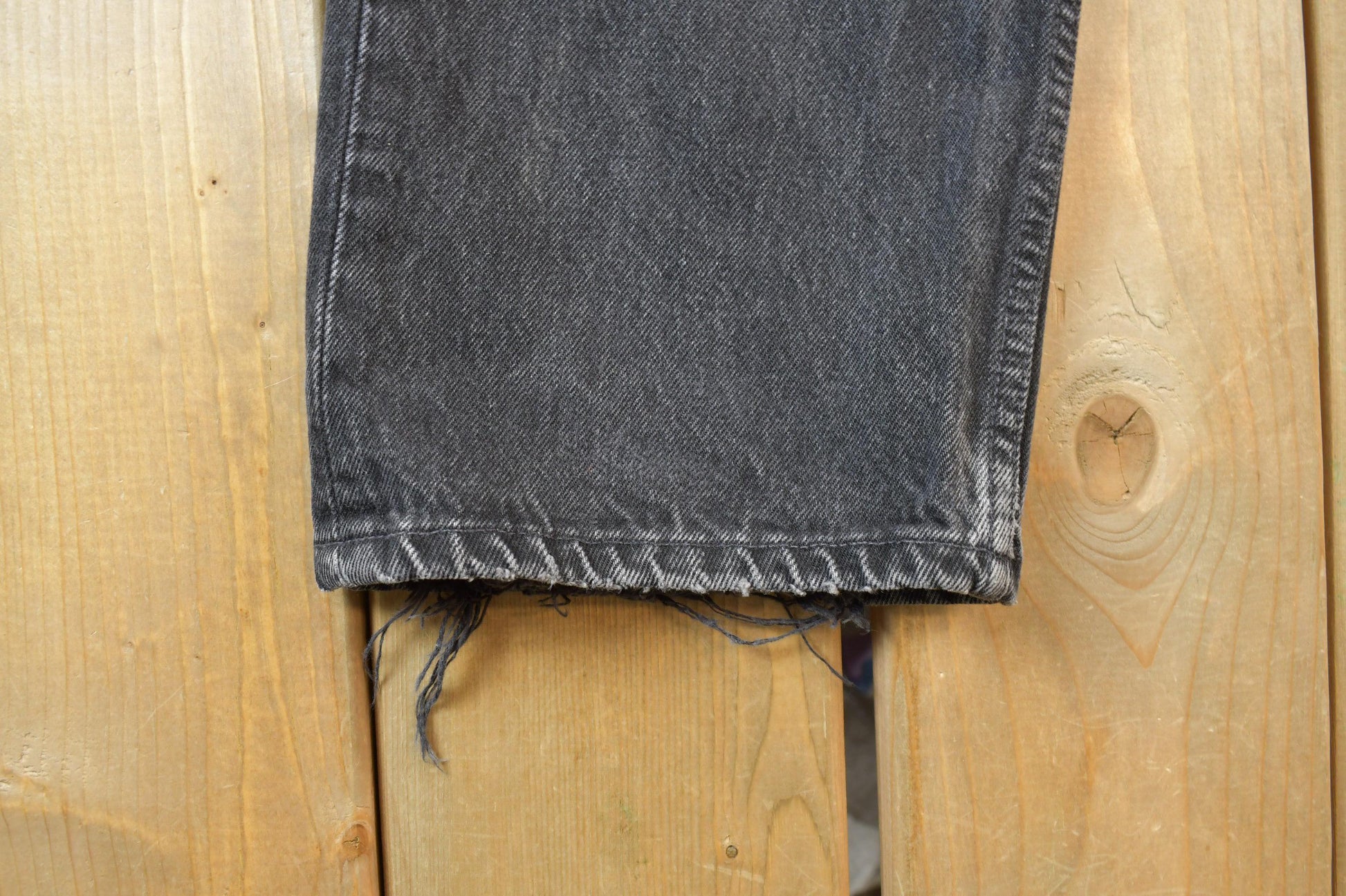 Vintage 1990s Levi's 501 Red Tab Jeans Size 36 x 30