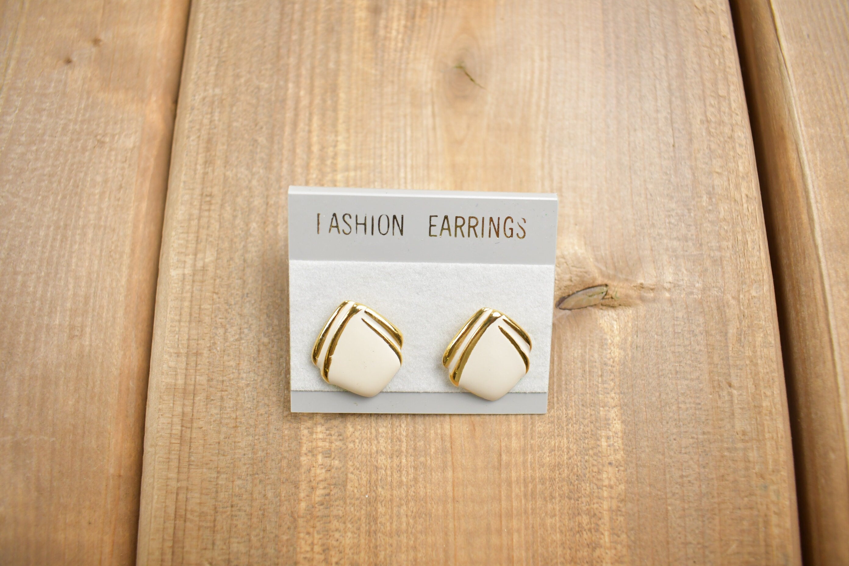 Vintage 1980s White & Gold Earrings