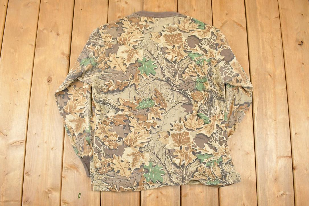 Vintage 1990s Camo Gear Collection Realtree Camo AOP Graphic Print Crewneck Shirt Mens L