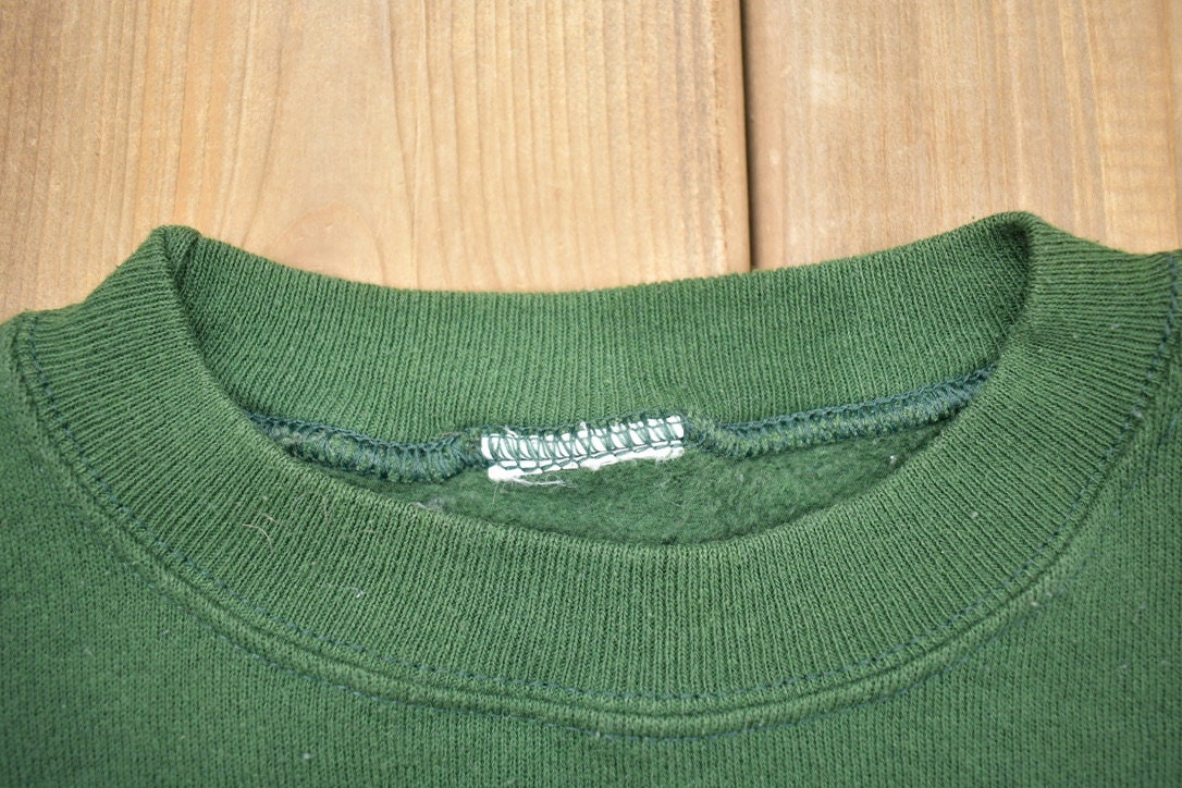 Vintage 1990s Tasmanian Devil Ski Crewneck