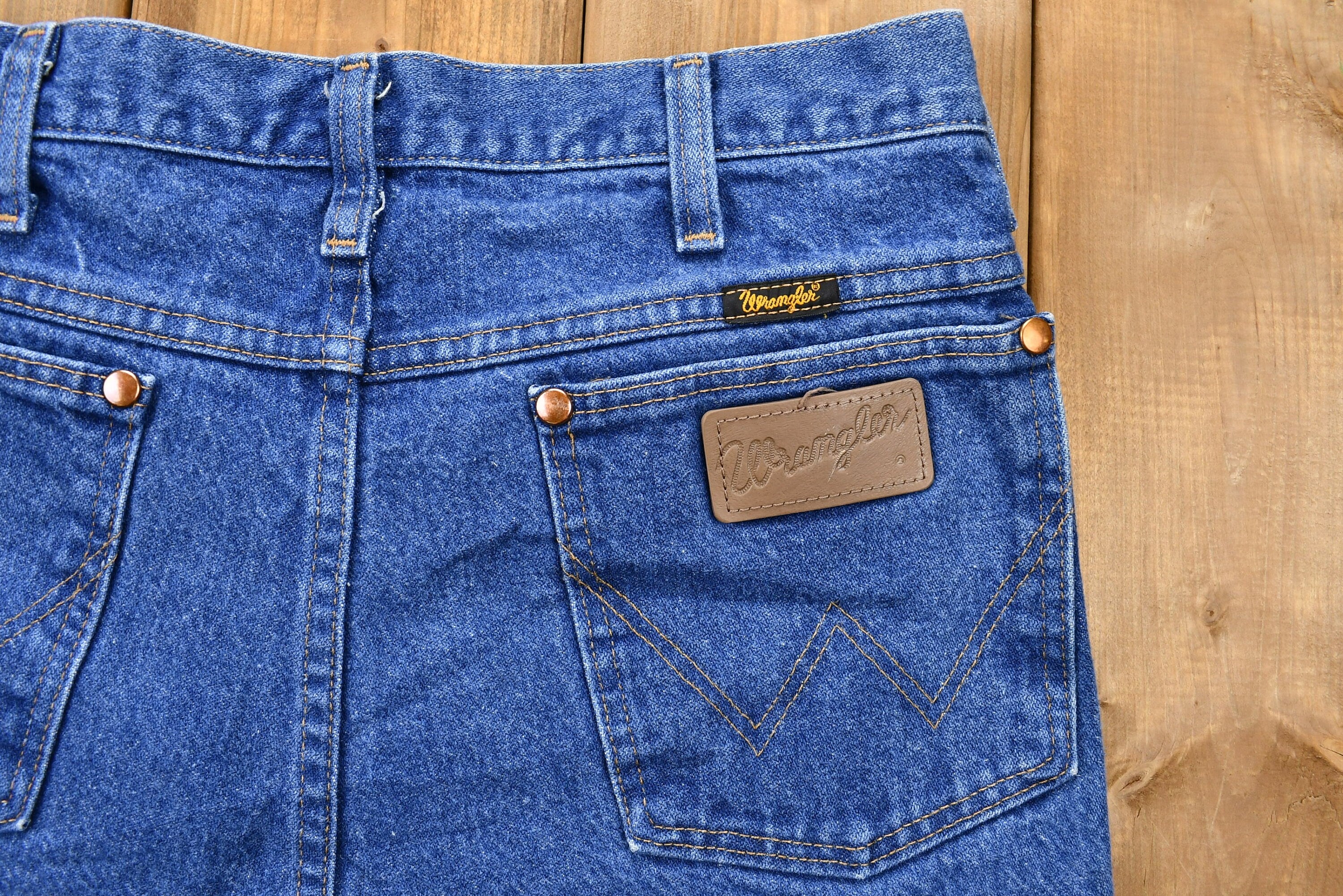 Vintage 1990s Wrangler Mid-Wash Bootcut Jeans