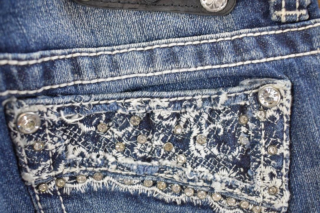 Vintage Deadstock Y2K Miss Me Bedazzled Low Rise Jeans Women's Size 26x31