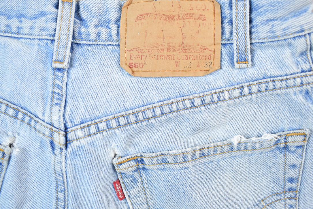 Vintage 1970s Levi Strauss Red Tab 560 Denim Jeans Size 32 x 32