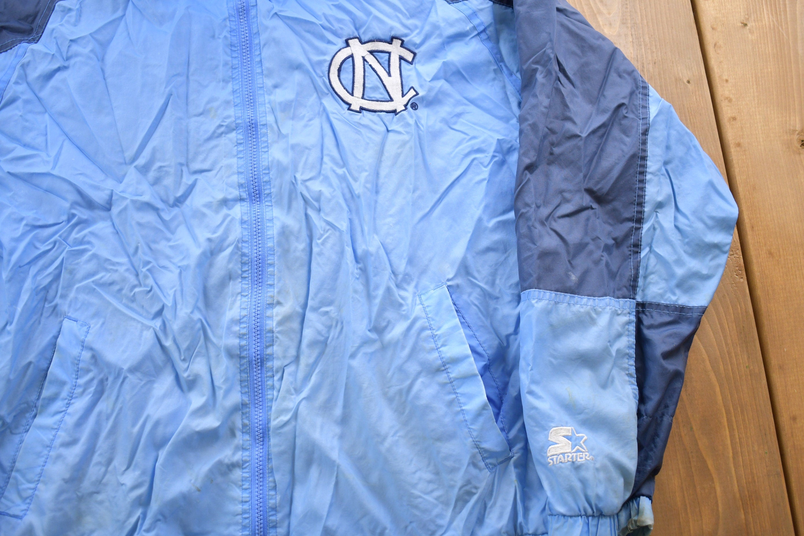 Vintage 1990s Starter North Carolina University Tar Heels NCAA Full Zip Windbreaker Jacket