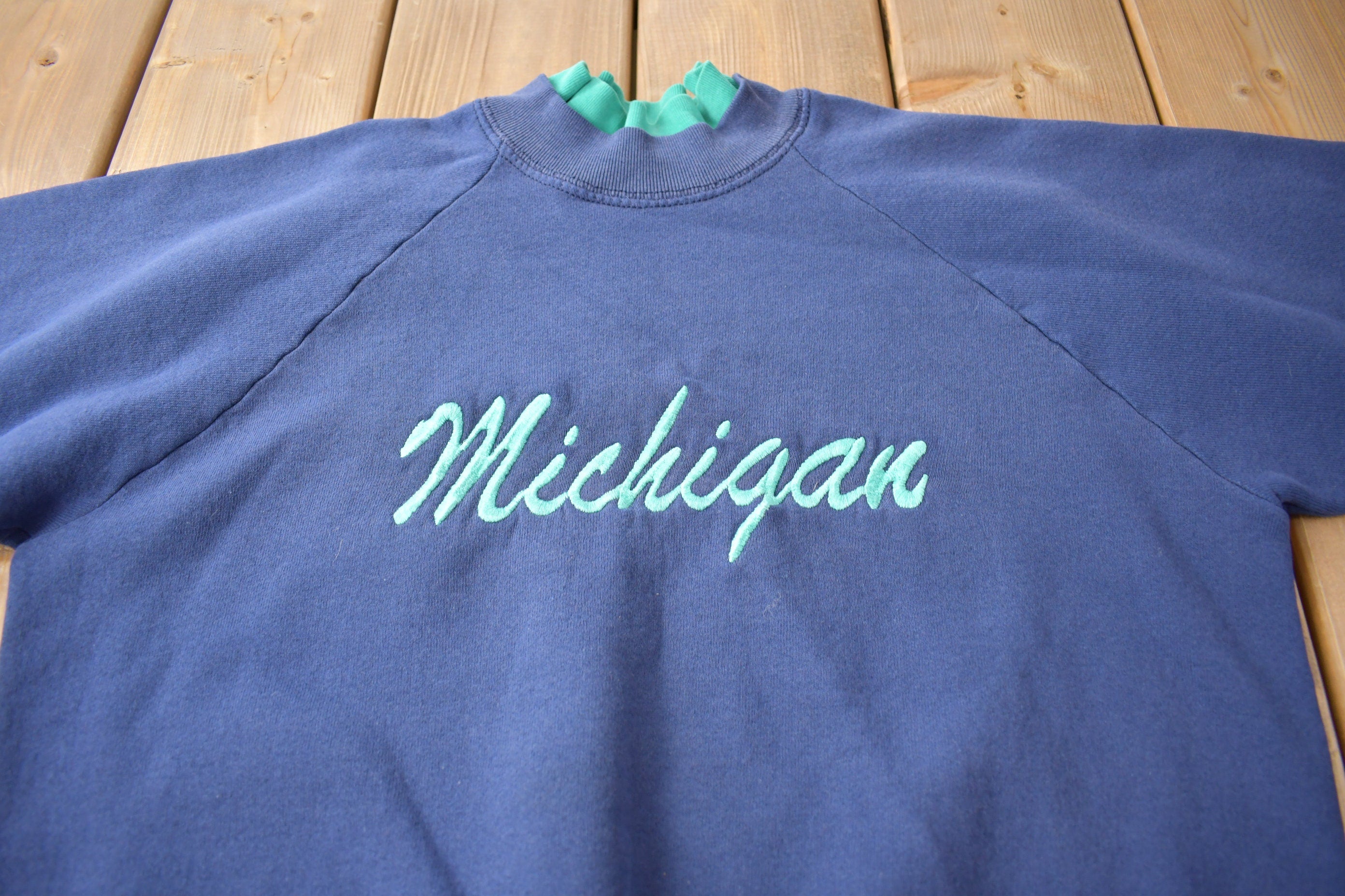Vintage 1980s Michigan Embroidered Crewneck Sweatshirt  80s Crewneck  Souvenir Sweater  Streetwear  Made In USA