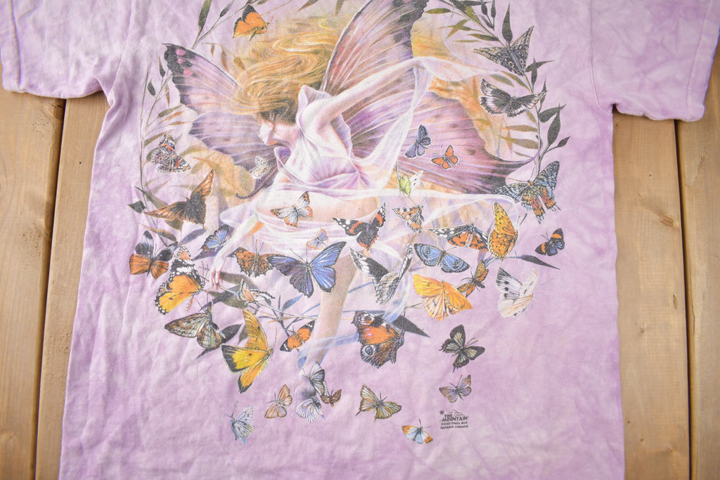 Vintage 2000 Niagara Falls Butterfly Theme The Mountains Graphic T-Shirt
