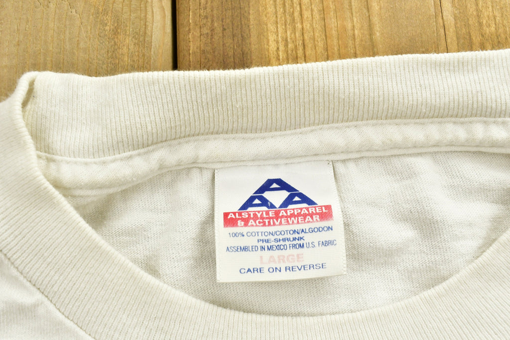 Vintage 90's Mickey USA Cartoon T-Shirt