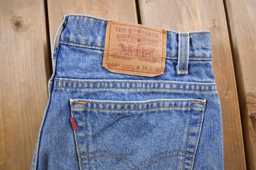 Vintage 1990s Levi's 505 Red Tab Jeans Size 32 x 31