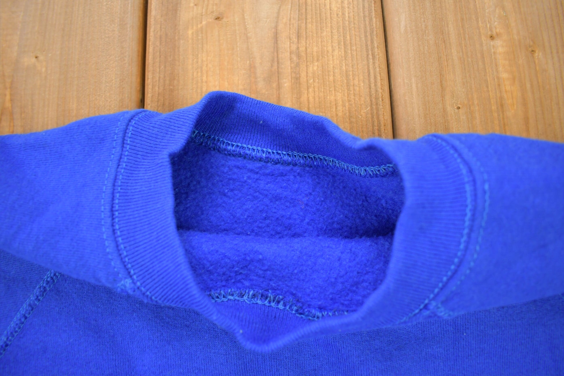 Vintage 1980s Blank Blue Raglan Crewneck Sweatshirt