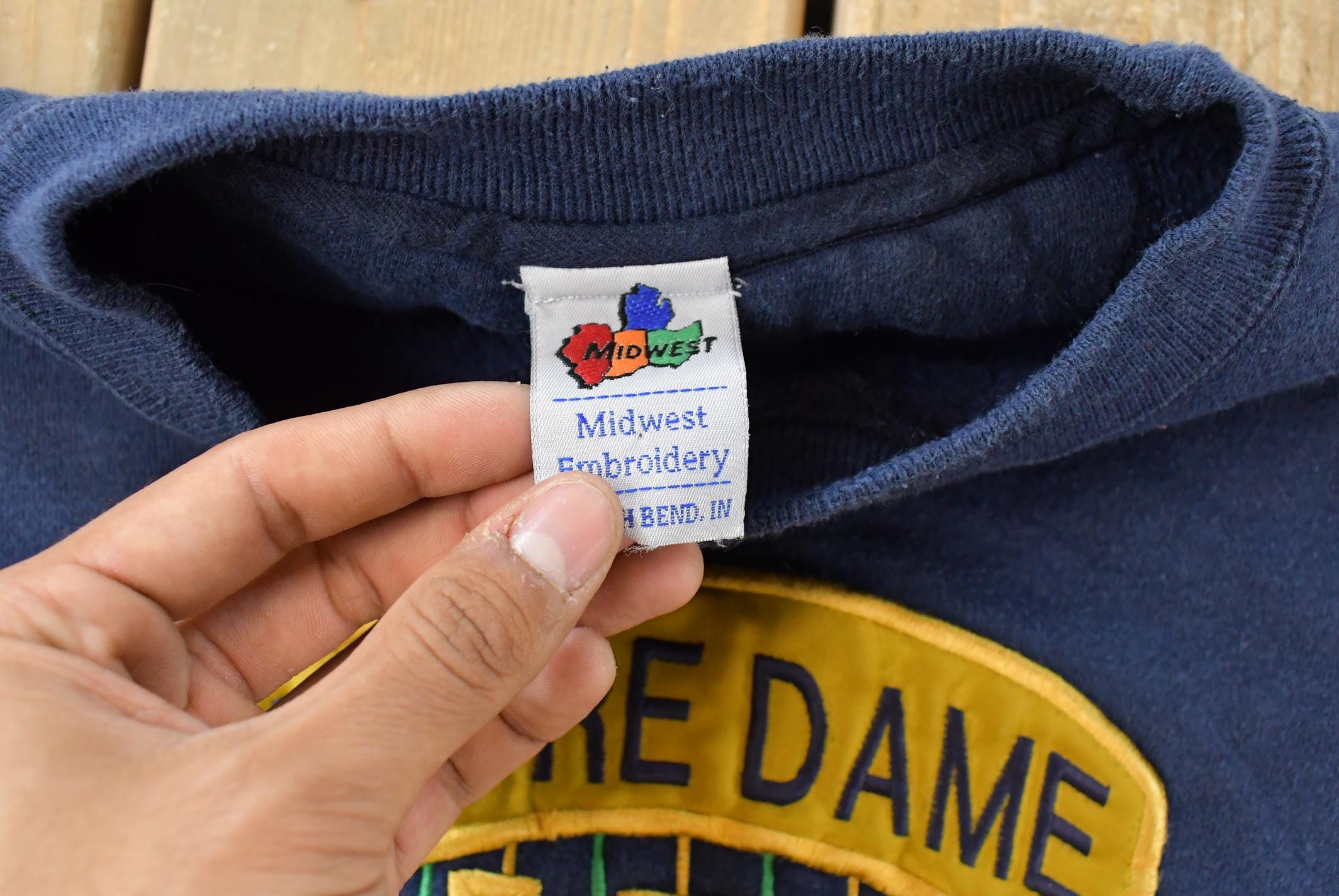 Vintage 1990s Notre Dame Fighting Irish Crewneck Sweatshirt Men's Large