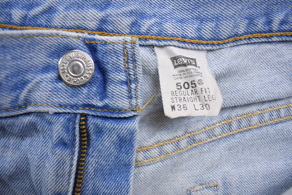 Vintage 1990s Levi's 505 Red Tab Chopped Denim Jeans Size 32 x 27